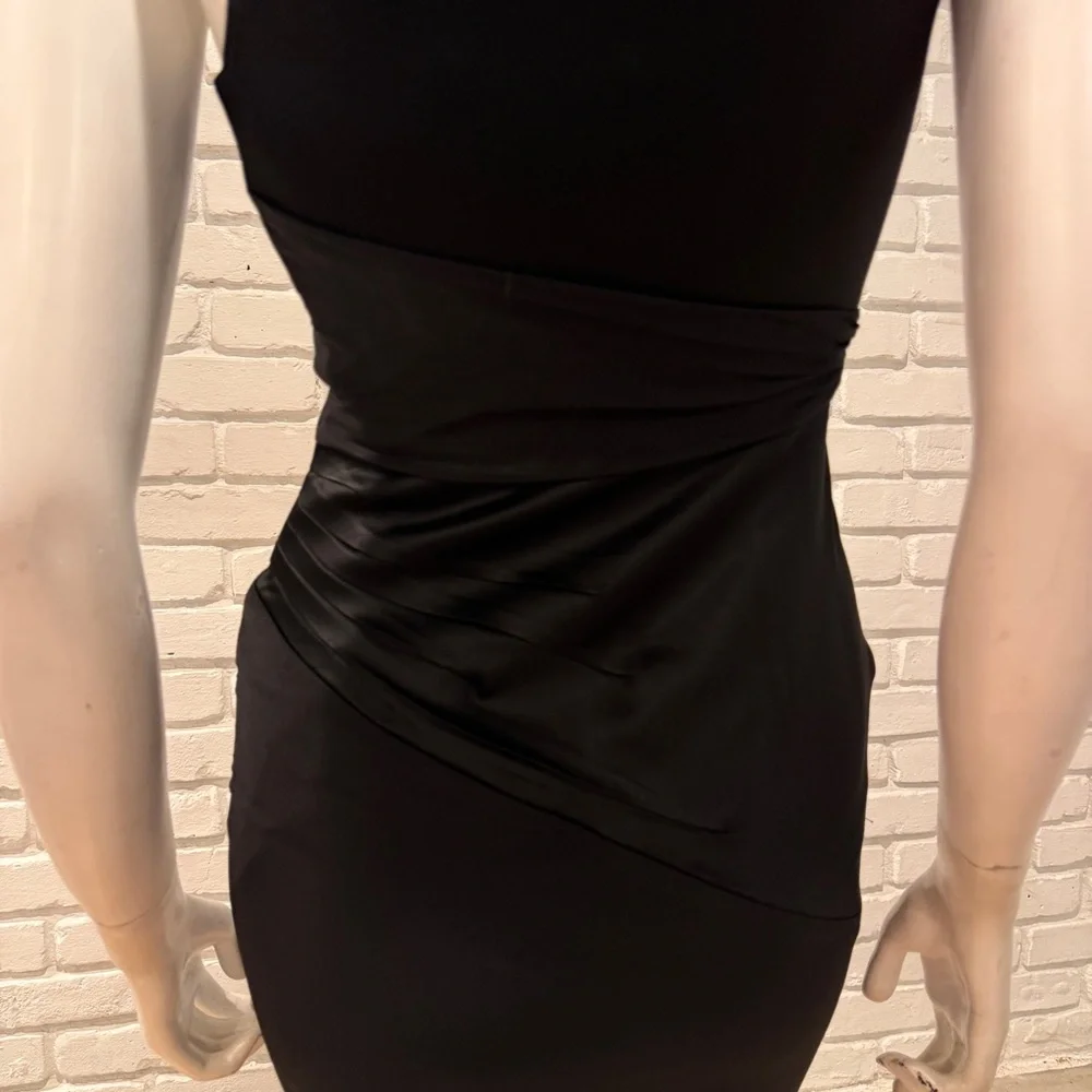 REISS Black Asymmetrical One Shoulder Cocktail Size 4 NWT Bodycon Luxe Evening